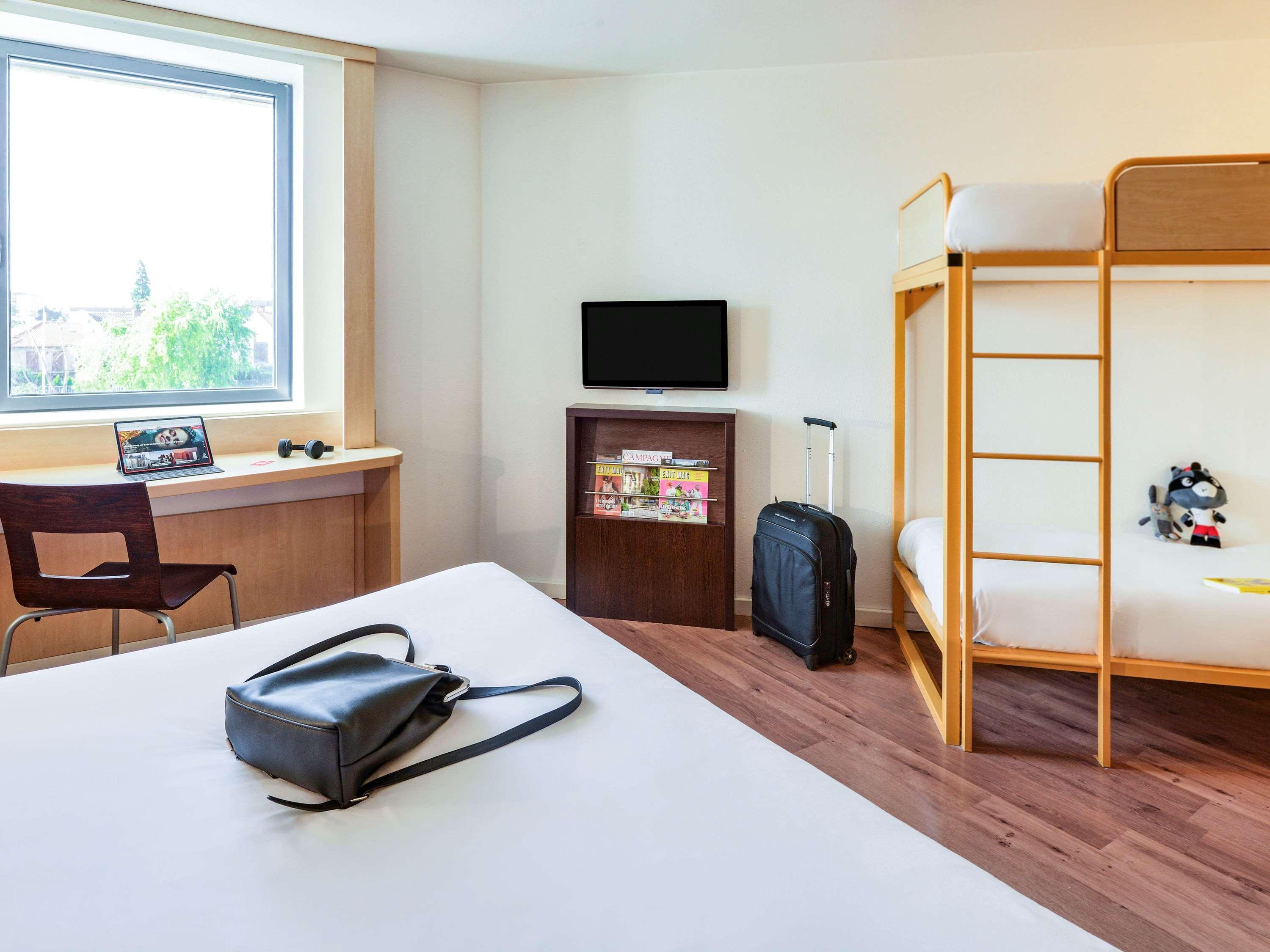 Ibis Clermont Ferrand Montferrand Hotel Buitenkant foto