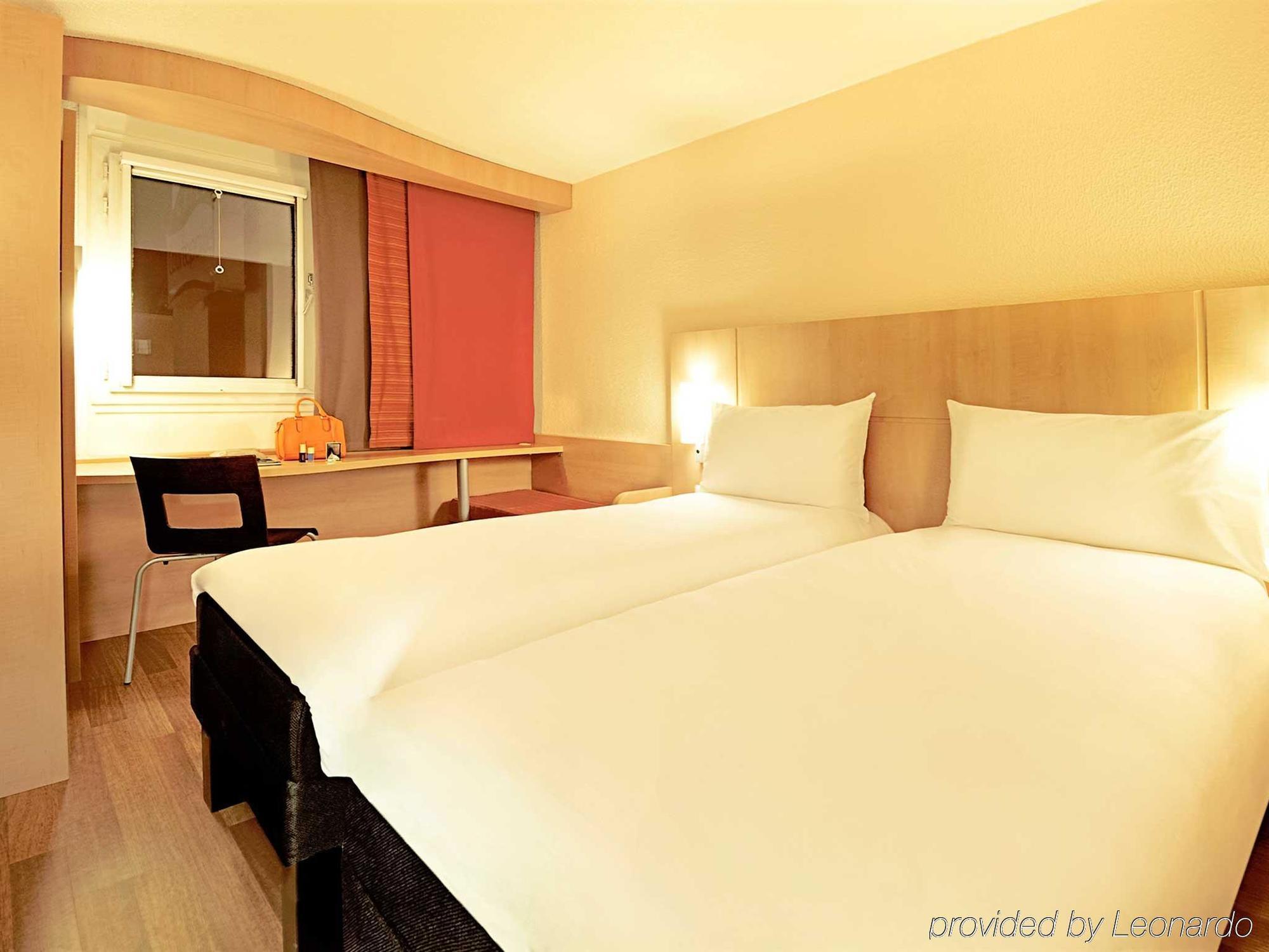 Ibis Clermont Ferrand Montferrand Hotel Buitenkant foto